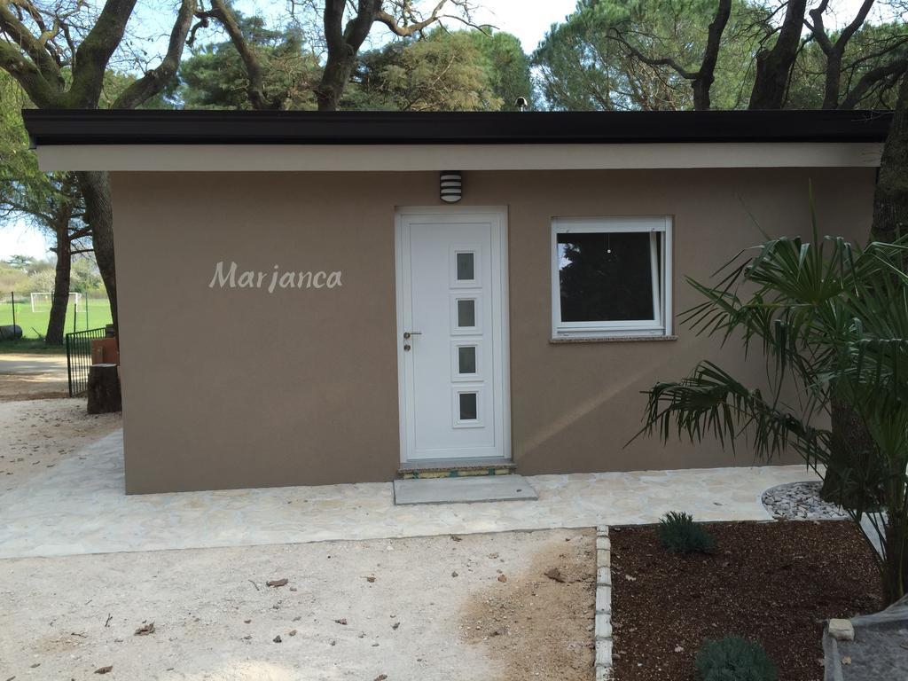 Holiday Park Mimoza Bašanija Exterior foto